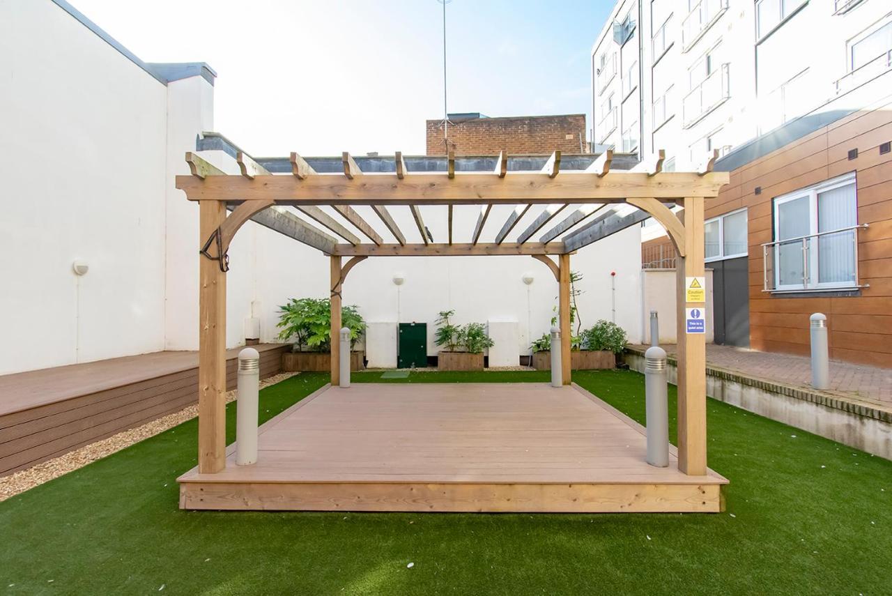 Modern 1 Bed Flat 2 Mins Walk From Restaurants Bars Clubs & Beach! Wow! Apartment Bournemouth Bagian luar foto
