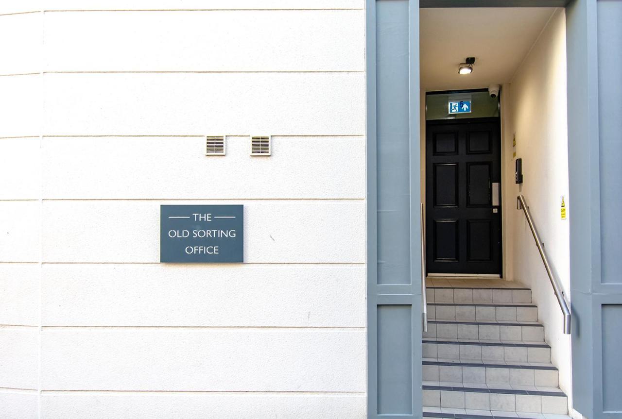 Modern 1 Bed Flat 2 Mins Walk From Restaurants Bars Clubs & Beach! Wow! Apartment Bournemouth Bagian luar foto